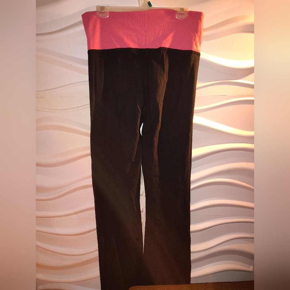 Victoria's Secret Black and Pink Leggings